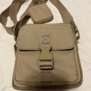 BRAND NEW Men’s Aldo beige crossbody bag with zip pouch